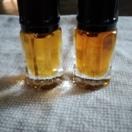 minyak gaharu/oud oil,minyak gaharu hutan/natural oud oil