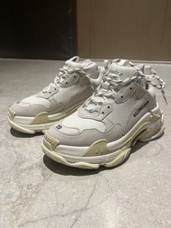 Balenciaga triple s 老爹鞋 size 39