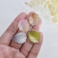 Curly glass leaf beads