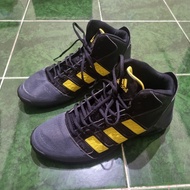 SEPATU BASKET ADIDAS SIZE 46 SECOND ORIGINAL