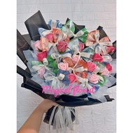 Special ribbons money bouquet with roses( harga termasuk duit)