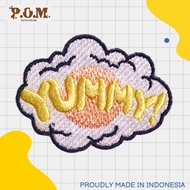 Embroidered IRON PATCHES - YUMMY - Emblem Badge - 5.5 x 4.2 cm - Patch Words Series / Words