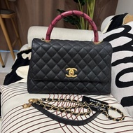 Chanel coco handle medium