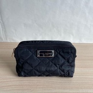 Marc Jacobs 馬克雅克布尼龍超輕菱格化妝洗漱包（大號）香港順豐包郵