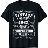 Vintage 60Th Birthday Decorations Men Funny 1962 60 Birthday T-Shirt