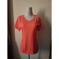 2XU Women's sports t-shirt size S