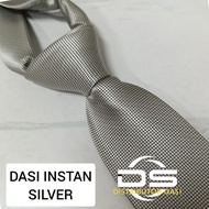 Siver Instant Tie Ready to Wear Dotted Tie Medium Size 3 Inch 7,5cm
