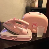 Hello Kitty @ Sanyo 三洋電器🈚️線電蒸氣熨斗