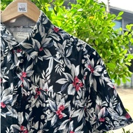 Used Hawaiian Shirt Size S (Chest 40 ") Brand 7DIAMONDS-Cotton Fabric Bear Shape