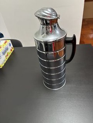 駱駝牌水壺 made in hk