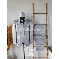 Silver/ groom's suit silver national suit