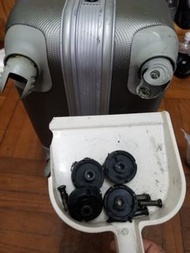 we replace your luggage broken wheel all kinds luggage