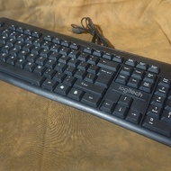 Keyboard leptop/komputer Logitech bekas