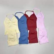 DFYNE Seamless Knitted Halter Neck Twisted Sports Sling+High Waist Side Open Shorts Two-Piece Set