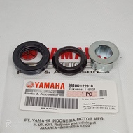 Yamaha RXZ Oil Seal, Dust Seal & Bush Rim Depan Blah Kanan Original (90387-151M3/3KA-F5118-00/93106-