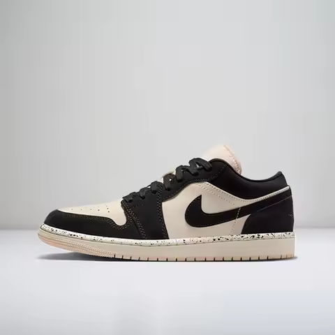 Nike Air Jordan 1 Low Women's Casual Basketball Sneakers - Versatile, Comfortable, and Stylish Low-T