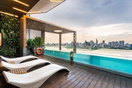 Family retreat @D1Mension/3BR/Rooftop Pool/Netflix