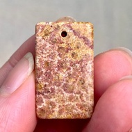 珊瑚玉蕾絲花吊墜附咖啡色中國結