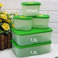 Close/seal Tupperware Second