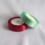 HIJAU 3⁄4 INCH SATIN RIBBON 2 CM PER ROLL | 2 CM SATIN RIBBON 1 ROLL | 2 CM MAROON GREEN TOSCA SATIN