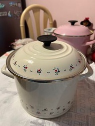 （限量版）LE CREUSET Petite Fruit莓果小碎花琺瑯便利鍋（稀有產品）