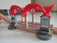 Hape Wooden Train Set 木製火車玩具