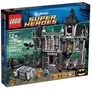 Lego 10937 Batman™: Arkham Asylum Breakout (RETIRED SKU)
