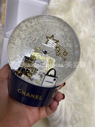 Chanel 2025 聖誕水晶球