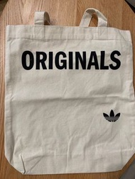 Adidas 全新購物袋
