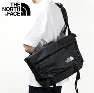 The North Face Base Camp Voyager 防水機能電腦郵差包