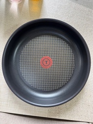 Tefal 特福火紅點感溫易潔煎鍋28cm