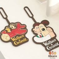 Wallace & Gromit Silicone Luggage Tag– Wallace & Gromit / Airplane | Suitcase Name Tag | Hidden Info