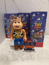  (日版限定) BEARBRICK WOODY 400％ be@rbrick 胡迪 toy story toystory 反斗奇兵 玩具總動員 buzz lightyear 巴斯光年