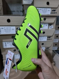 รองเท้าฟุตบอลสตั๊ดbaojisize40-43รุ่นBJM272ส่งพร้อมกล่องมีหลายสีได้มาตราฐานของแท้100%baoji