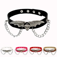 Exaggerated cartoon skull bat wings collar vampire necklace neck chain chain neck strap collarbone c