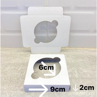 12PCS CUPCAKE BOX PLATES / CUPCAKE CUPS 6CM DIAMETER