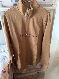 二手Tommy Hilfiger 棕色刺繡字半拉鍊抓毛衛衣