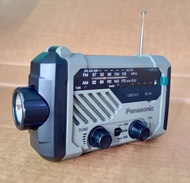 🏆💎認證商家🏆💎  日本 Panasonic 松下 卡片 家用 應急 救援機 手搖發電 太陽能 充電 充電 應急 電源 收音機 破窗器 Emergency rescue machine hand-cr