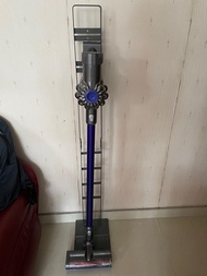 Dyson v6