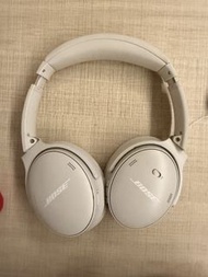 Bose 銀色耳機（女仔用）QC45