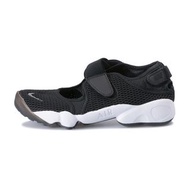 Nike Air Rift 忍者鞋 Size: 22 / 23 / 24 / 25 / 26 / 27 / 28 / 29 cm $920/對 日本直送, 下單後約二至三星期到貨 順豐到付