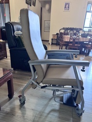 Elderly Geriatric Chair  Reclining with Wheels 老人高背椅有輪
