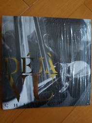 張智霖 DEJA VU 金碟 CD 52頁CHI LAM硬皮裝畫册 1本 (紙套金字面/內頁黑白灰) 你好嗎 (原唱: 周杰倫) 編: 林一峰/歲月如歌(原唱:陳奕迅)/你是如此難以忘記 (原唱: 梁