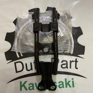 Kawasaki w175 w 175 original Premium rear fender bracket breaket