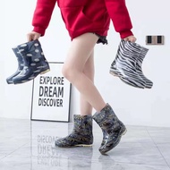 BOTA WOMENS FLOWER CLASSIC DESIGN FLOOD RAIN BOOTS
