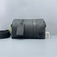 LV路易威登city keepall27 枕頭包 肩背包 27*17*13cm