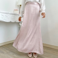 Ghamara • NOYA SKIRT | Shimmer silk | Women's shimmer skirt