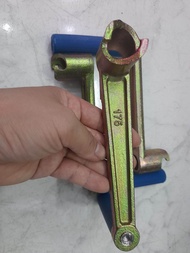 Tay quay máy nổ D6/D15/d24 máy dầu D6/D15/D24