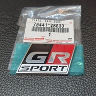 ของแท้ GR SPORT โลโก้ สีแดง - ดำ-บรอน์ ติดท้ายรถ ของแท้ สำหรับ โตโยต้า รีโว้  ฟอจูนเนอร์ 2019-2023 F