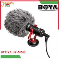 Boya Shotgun Microphone for Smartphones &amp; DSLR - BY-MM1